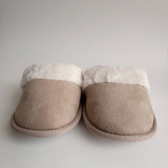 Chinese Laundry Vegan Faux Fur Slides Slippers Women's Size XS/S Beige Comfy​​ - Picture 2 of 11